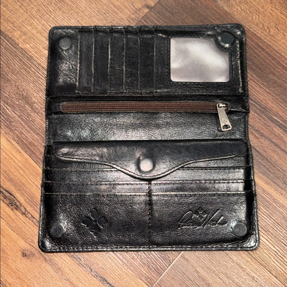 Patricia Nash Black Leather Wallet - Picture 4 of 8